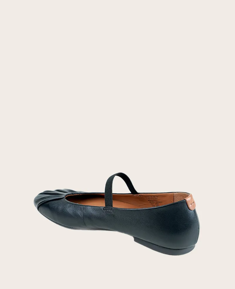 GENTLE SOULS -  Walden Leather Pleated Toe Mary Jane Flat