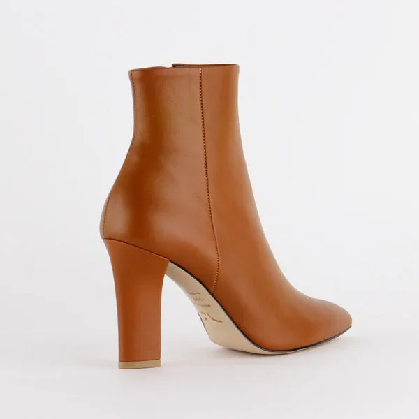 KOLFI - ankle boot